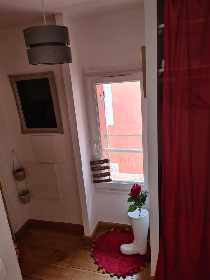 La Tropezienne, Duplex 73 M2, 100 M Du Port, Climatisation, Grande Terrasse