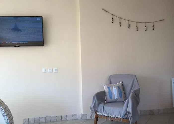 La Tropezienne, Duplex 73 M2, 100 M Du Port, Climatisation, Grande Terrasse