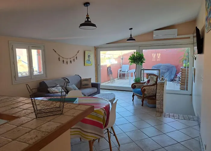 La Tropezienne, Duplex 73 M2, 100 M Du Port, Climatisation, Grande Terrasse