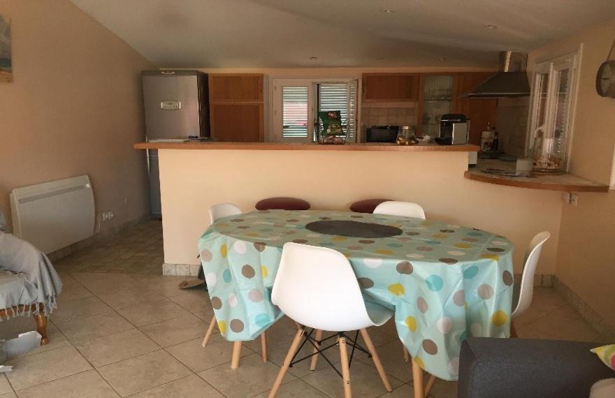 La Tropezienne, Duplex 73 M2, 100 M Du Port, Climatisation, Grande Terrasse