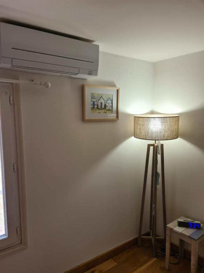 La Tropezienne, Duplex 73 M2, 100 M Du Port, Climatisation, Grande Terrasse Apartamento