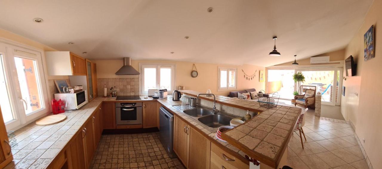 Apartamento La Tropezienne, Duplex 73 M2, 100 M Du Port, Climatisation, Grande Terrasse Sanary-sur-Mer
