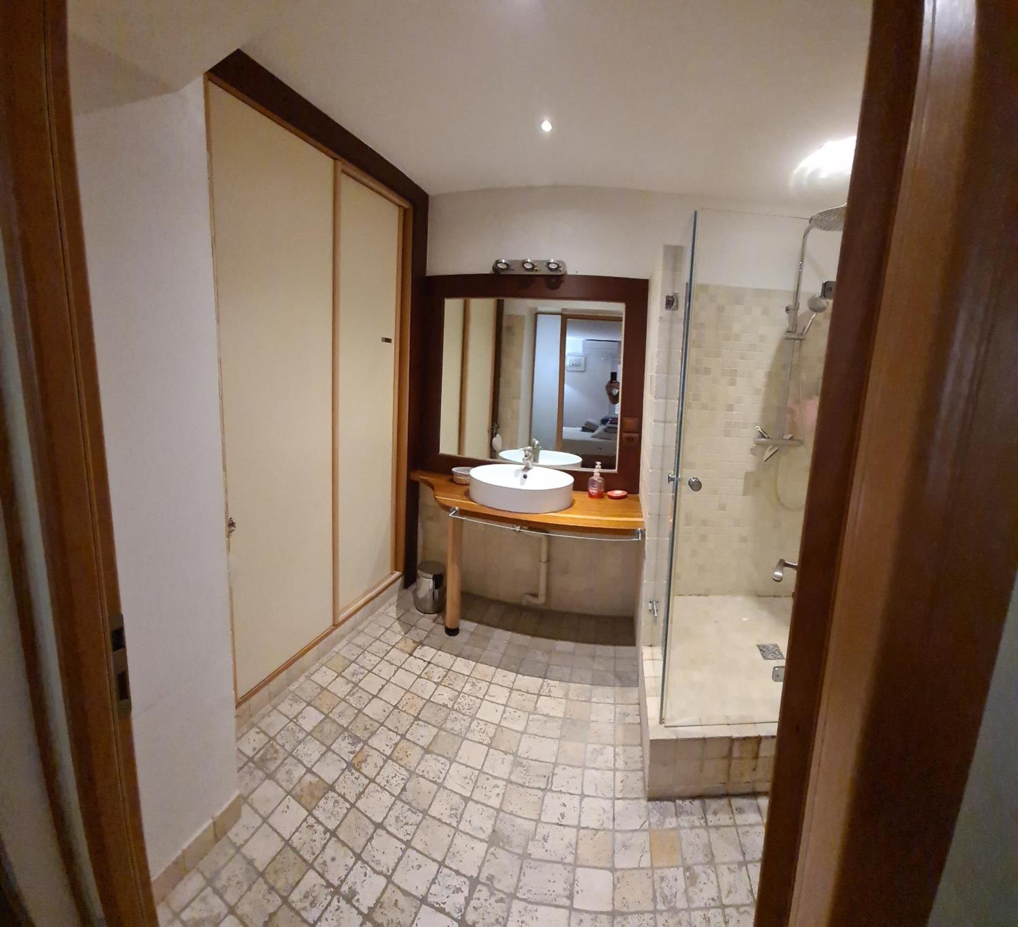 La Tropezienne, Duplex 73 M2, 100 M Du Port, Climatisation, Grande Terrasse *